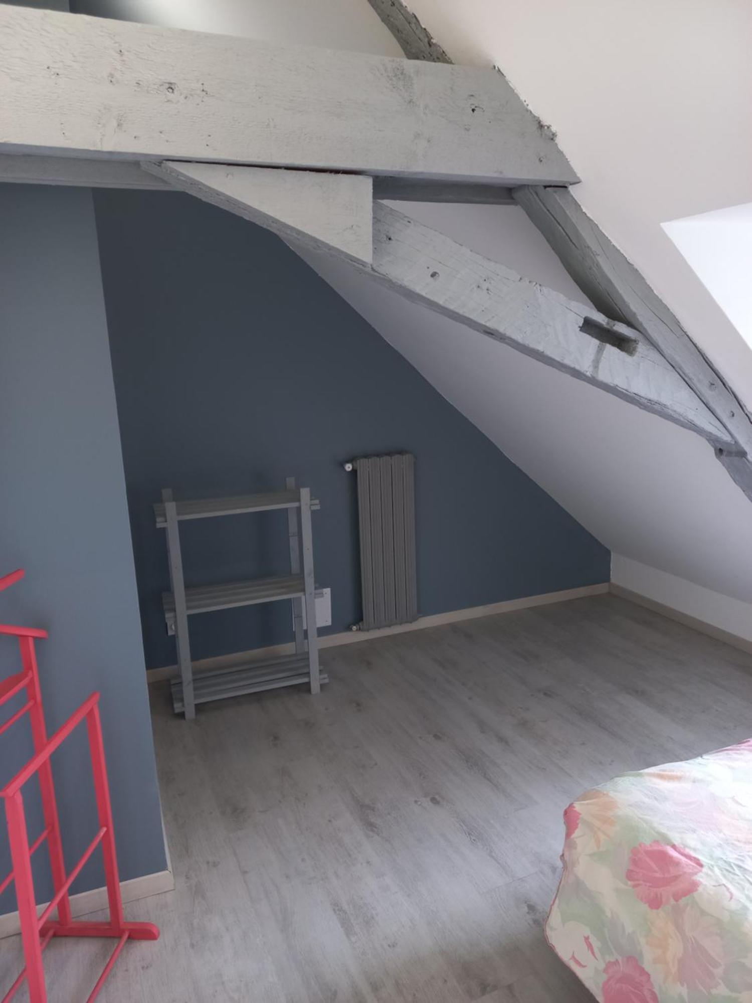 Agreable Maison De Ville Au Coeur De 시농 외부 사진